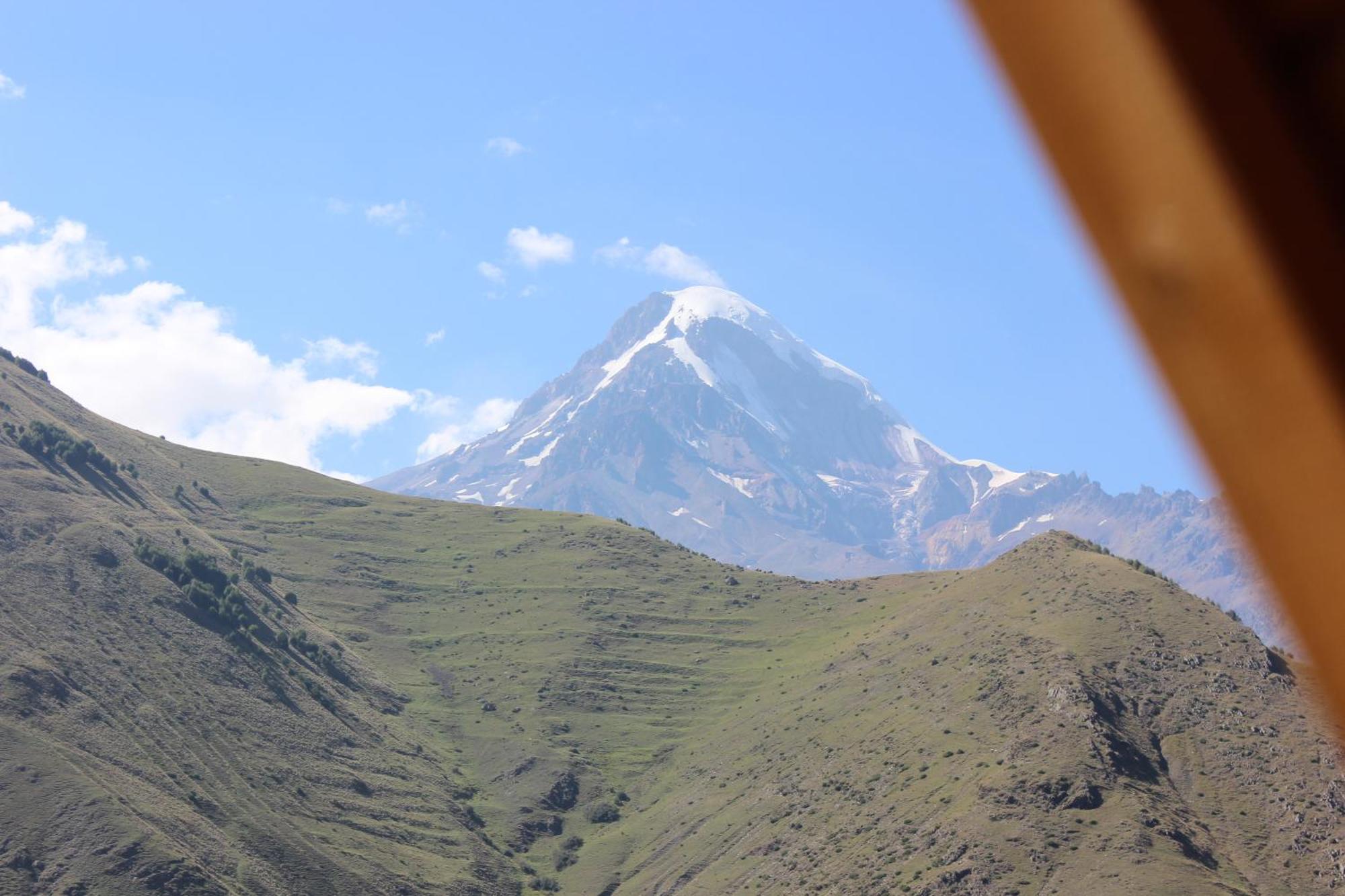 Kazbegi Folk Lejlighed Eksteriør billede